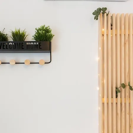 Apartament Entrearcos